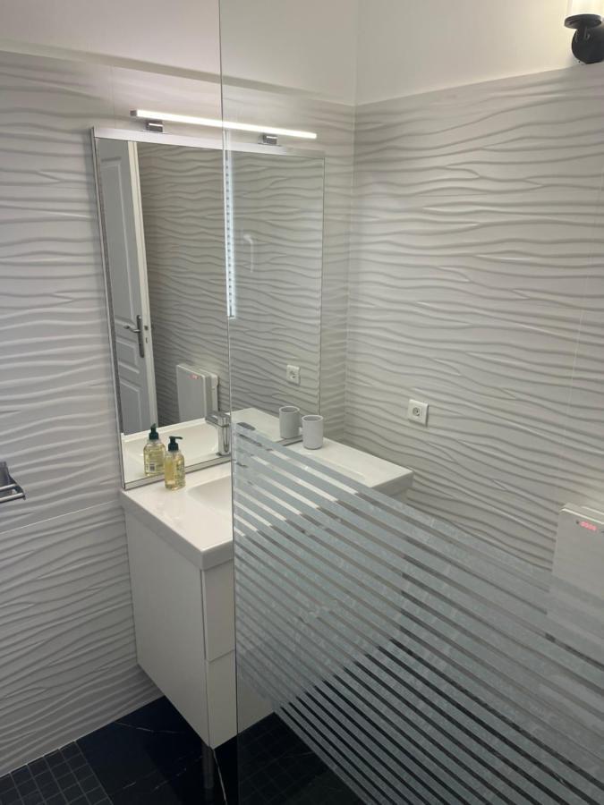 Bel Appartement 2 Chambres Au Coeur Du Village Eyragues Eksteriør billede